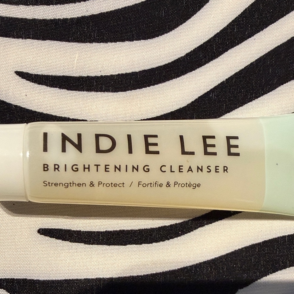 Makeup sample bundle - Picture 3 of 10